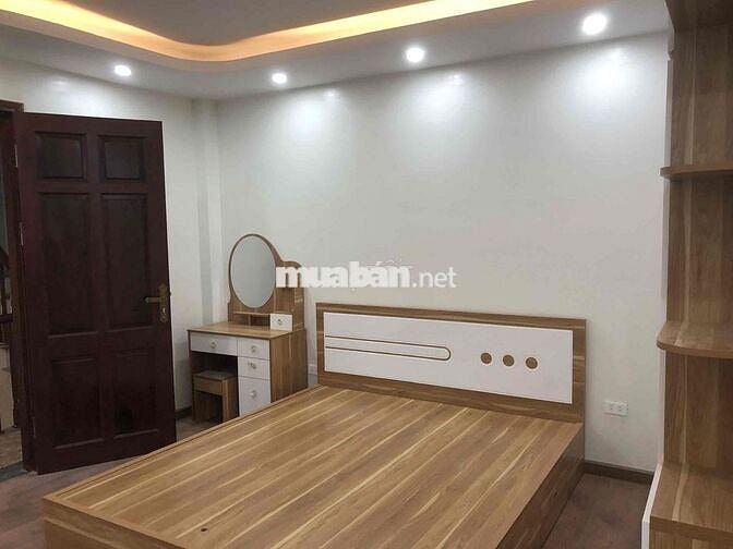 căn nhà gần otto này tìm chủ mới ở tổ 6 yên nghĩa