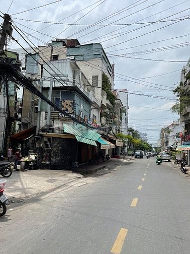 Cho thuê căn gốc mặt tiền Toà Nhà 78-80 Trần Nhân Tôn P. Vườn Lài
