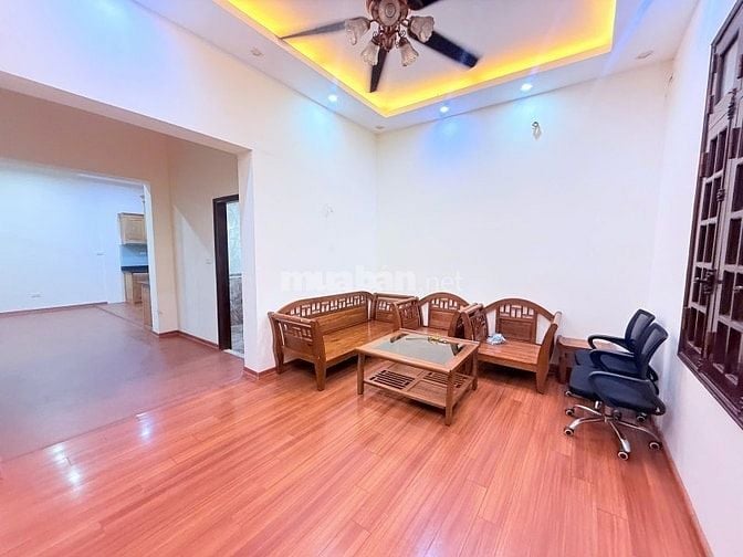 Lạc Long Quân – Tây Hồ  Ô TÔ – 93 M2 – 5 Tầng -MT 7 M – Giá 31.8 Tỷ.  