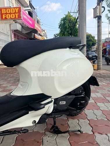 Piaggio Vespa iGet ABS 2018 Trắng BSTP Chính Chủ