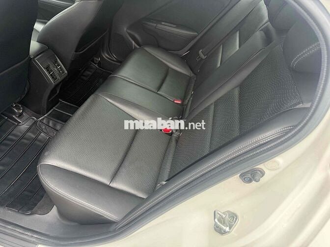 Honda City 2020 TOP Trắng 4 vạn km