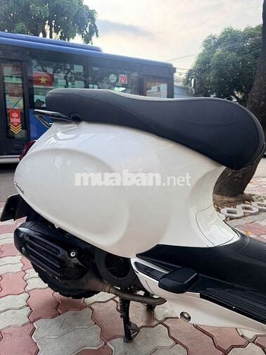 Piaggio Vespa iGet ABS 2018 Trắng BSTP Chính Chủ