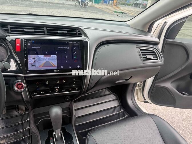 Honda City 2020 TOP Trắng 4 vạn km