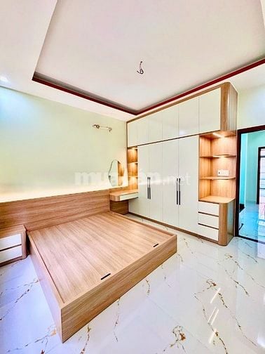 Nhà mới 100% dt70m2 2 lầu 4pn full nội thất HXH Hương Lộ 3 Q. Bình Tân