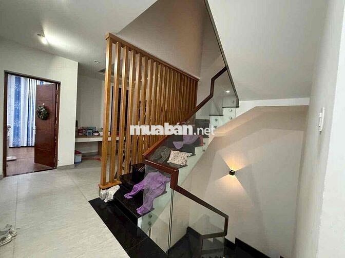BIỆT THỰ FULL NỘI THẤT 5PN KHU VEN SÔNG,GẦN GIGAMALL,OTO NGỦ NHÀ