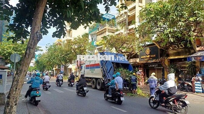 ngọp bank cần bán gấp mặt tiền đường  nguyễn đình chiểu  phường 4 Q 3