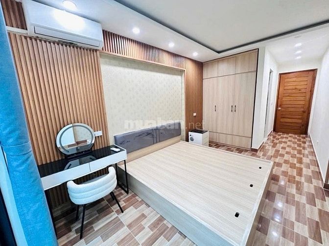 Bán 7 tầng TM tại Lạc Long Quân Tây Hồ giá đẹp