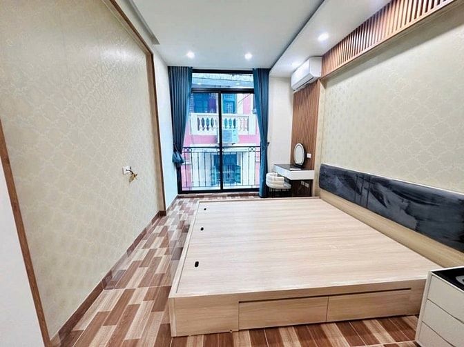 Bán 7 tầng TM tại Lạc Long Quân Tây Hồ giá đẹp