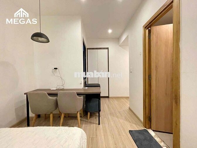 CĂN HỘ STUDIO CAO CẤP BAN CÔNG NGAY NGUYỄN TRÃI QUẬN 1