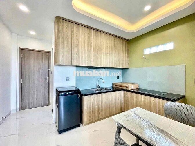 CHO THUÊ CĂN HỘ TÁCH BẾP BAN CÔNG NGAY TRẦN ĐÌNH XU QUẬN 1 GIÁ RẺ T5