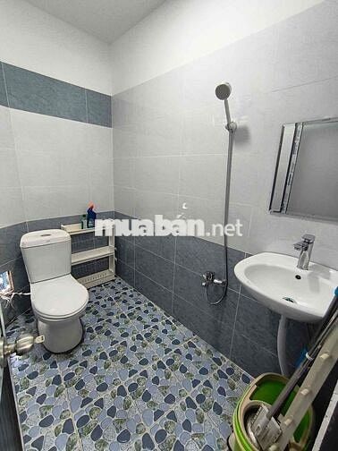 CHO THUÊ STUDIO BAN CÔNG TÁCH BẾP MỚI FULL VIEW BỜ KÈ HOÀNG SA-Q1