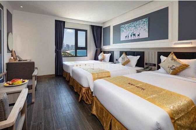 Bán khách sạn mặt tiền Trần Phú đẳng cấp. Giá: 180 tỷ
