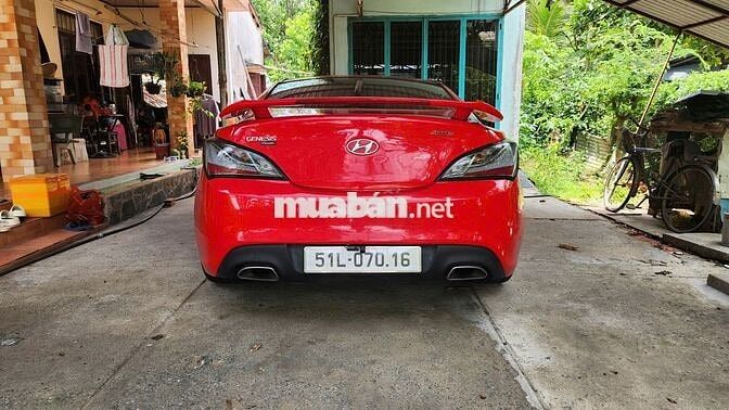 Hyundai Genesis 2011 Đỏ 90000 km