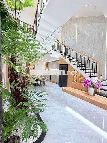 BÁN NHÀ ĐẸP 3 TẦNG ĐẦY ĐỦ NỘI THẤT CAO CẤP NGAY KHU HÒA XUÂN CẨM LỆ