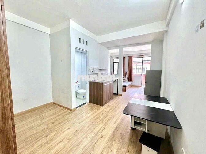 Phòng tách bếp 1pn có cửa sổ ban công lớn giá 6tr5 ngay bến xe Q8
