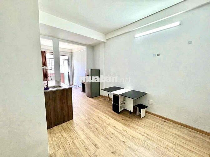 Phòng tách bếp 1pn có cửa sổ ban công lớn giá 6tr5 ngay bến xe Q8