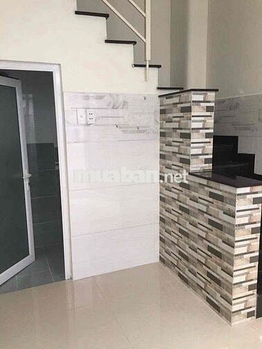 thuê nhà nc mới đẹp 2 lầu st 2p 3vs hoà hưng p15 Q10