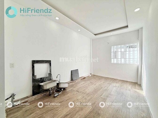 BAN CÔNG TÁCH BẾP NGAY NGUYỄN VĂN TRỖI VÀ NGÃ TƯ PHÚ NHUẬN