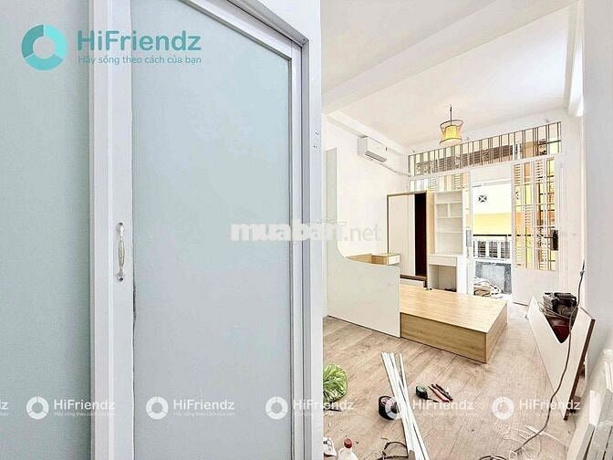 BAN CÔNG TÁCH BẾP NGAY NGUYỄN VĂN TRỖI VÀ NGÃ TƯ PHÚ NHUẬN