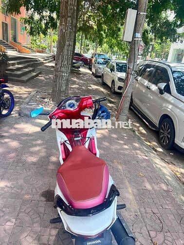 Honda future 125i Trắng đỏ