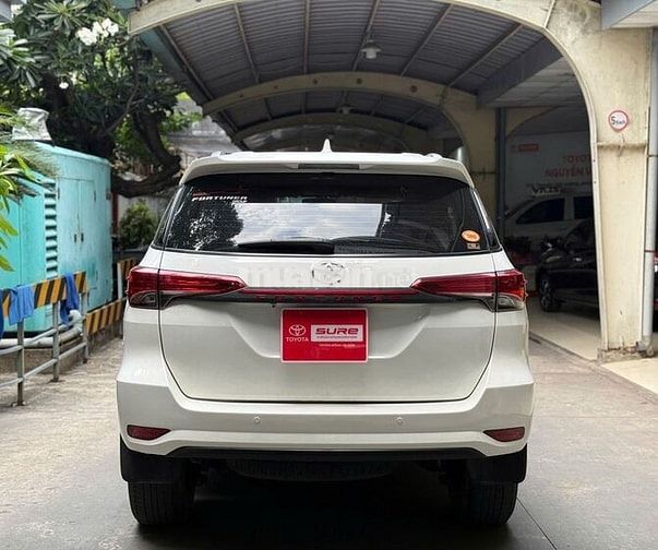 Fortuner 2.4MT 2020 Trắng, 1 chủ, full ls hãng