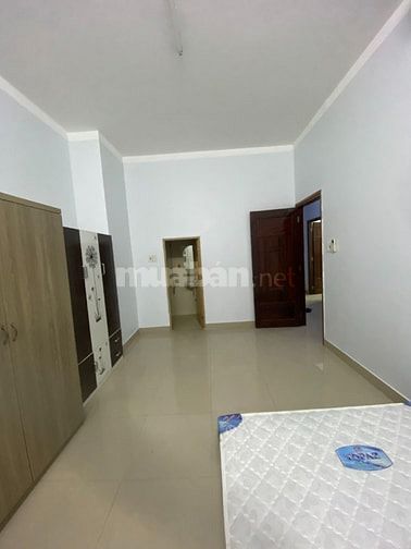 9 Cho thuê nhà 180m2 tại Thủ Đức, gần bến xe Miền Đông, QL13, TPHCM