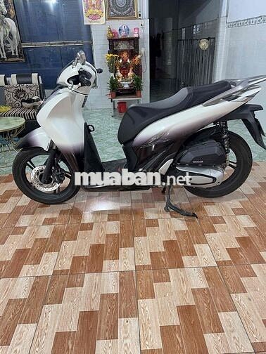 Honda SH 125 2023 Trắng đen CBS