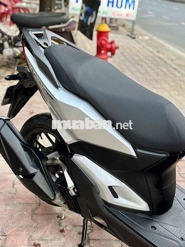 [GÓP DC GIỮ CAVET] Vario 160 2023 Bạc 16.000 km