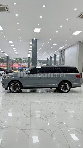 Bán Lincoln Navigator L Black Label sản xuất 2021