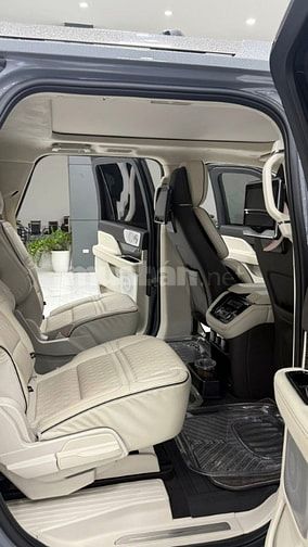 Bán Lincoln Navigator L Black Label sản xuất 2021