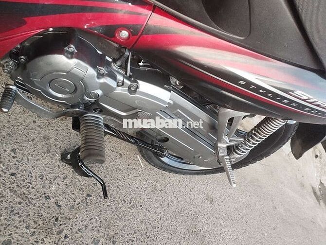 Yamaha Sirius Đỏ đen