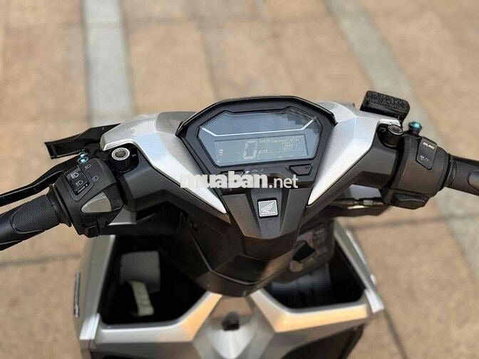Honda Vario 2020 Bạc Zin êm