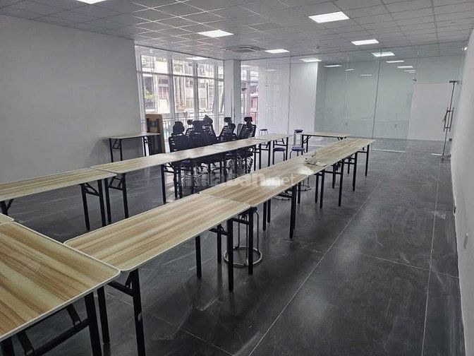 TUYỂN NỮ LAO CÔNG VỆ SINH VĂN PHÒNG 