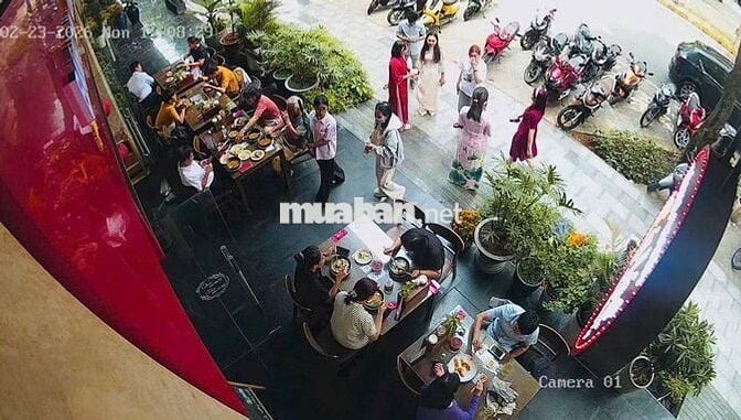 Cần người phụ quán bánh canh theo giờ hoặc ở lại