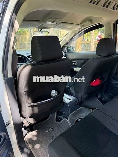 Toyota Rush Trắng 7 chỗ