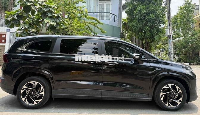 Hyundai Custin 2024 1.5L 31000 km Đen