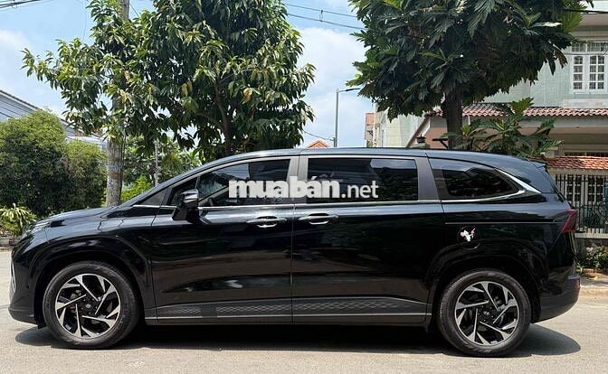 Hyundai Custin 2024 1.5L 31000 km Đen