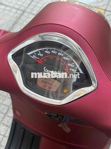 Piaggio Vespa GTS 125cc 2018 Đỏ mờ