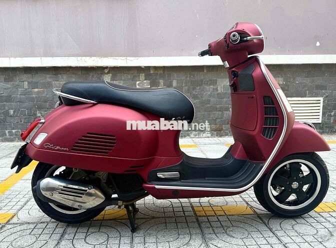 Piaggio Vespa GTS 125cc 2018 Đỏ mờ