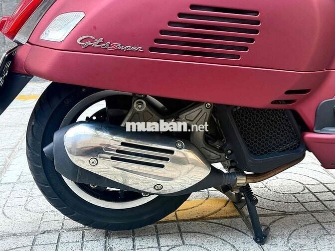 Piaggio Vespa GTS 125cc 2018 Đỏ mờ