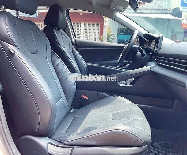 Hyundai Elantra 2023 1.6 AT Đặc Biệt. DKLD 2024