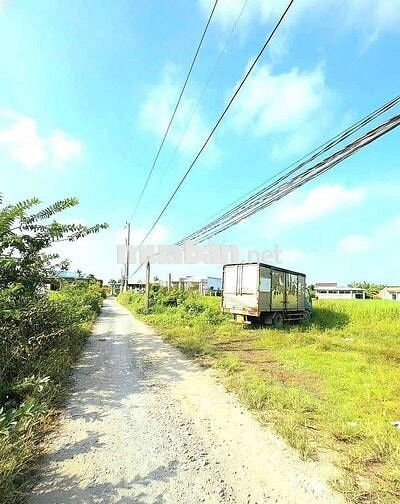 quá rẻ, 550tr sở hữu 410m2 đất có 100m2 thổ View Kênh