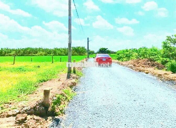 quá rẻ, 550tr sở hữu 410m2 đất có 100m2 thổ View Kênh