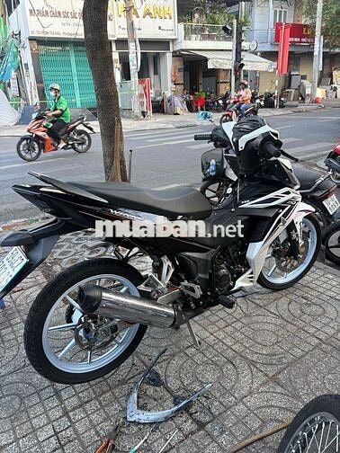 Honda Winner V1 2017 Trắng Đen Xanh