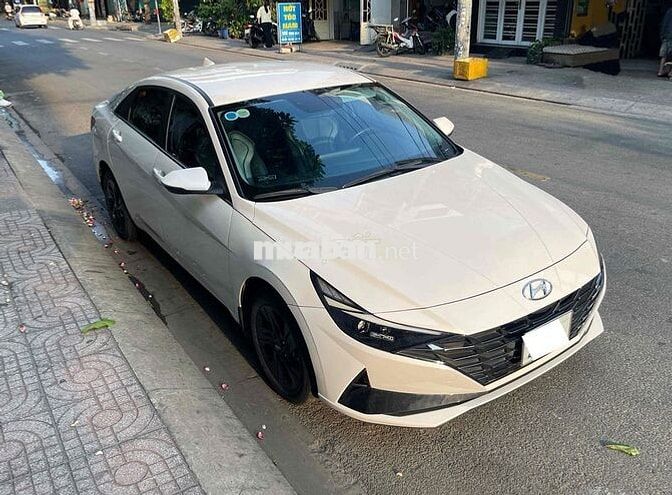 Hyundai Elantra 2023 1.6 AT Đặc Biệt. DKLD 2024