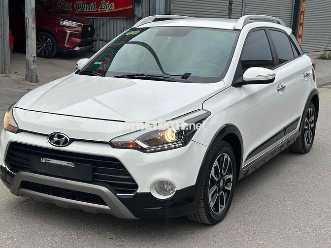 Hyundai I20 Active 2016 100000 km Trắng