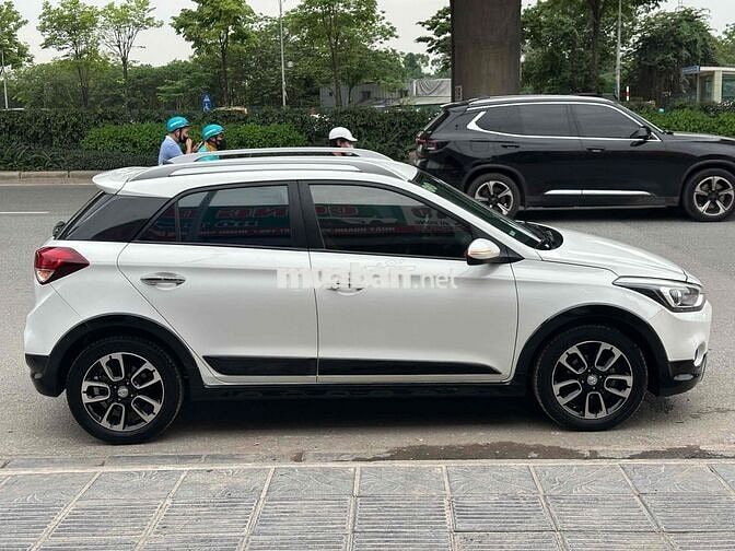 Hyundai I20 Active 2016 100000 km Trắng