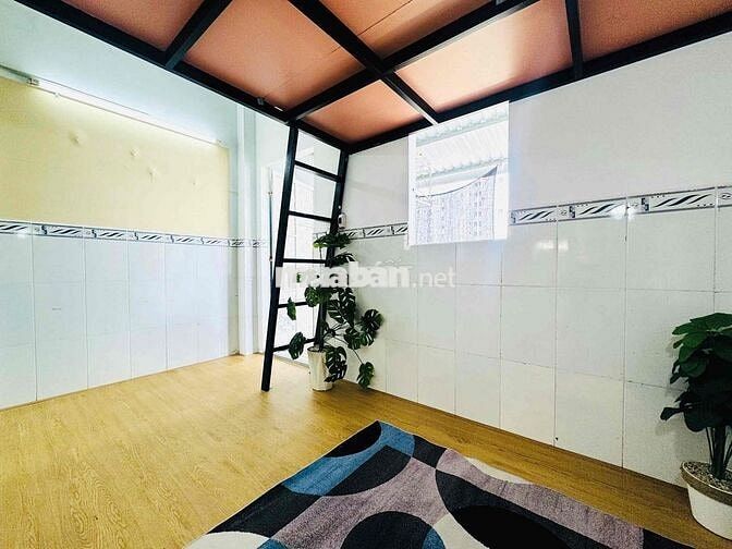 Duplex ban công ngay galaxy kinh dương vương