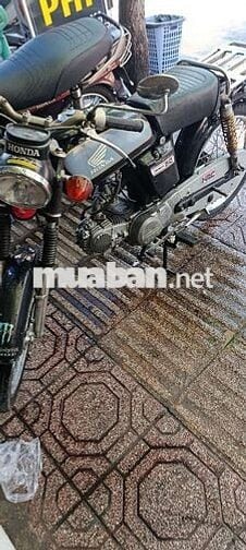 Honda CD Gù Đen