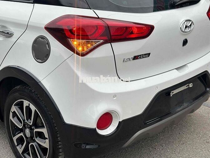 Hyundai I20 Active 2016 100000 km Trắng